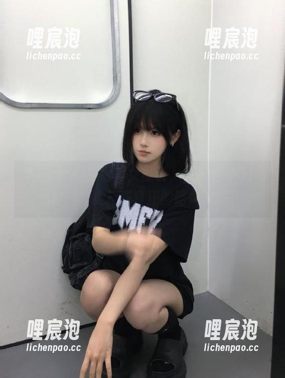 吉普赛女巫说，只有登录51.com，才能找到真正的吃瓜真爱！