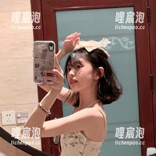 51cg 你没见过的“51cg0.co”网页,像是吃了一口蜜?甜到发腻