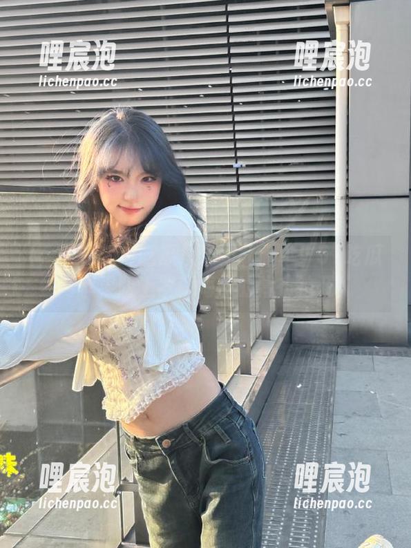 吃瓜从未如此简单！51吃瓜网苹果版上罗刹海市的幕布拉开！