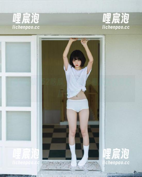 52吃瓜，网页上看瓜比在家吃瓜更爽？