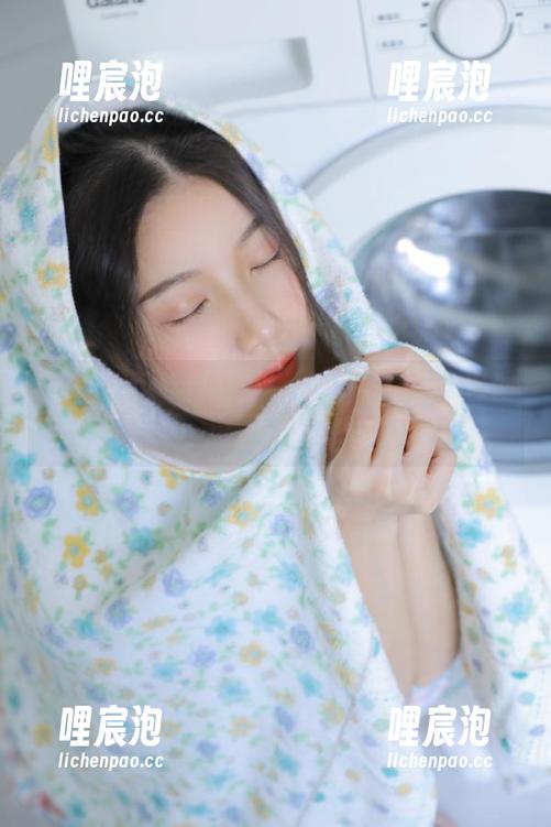 你以为718黑瓜吃料官网只有瓜？不，还藏着浓浓的戏剧感！