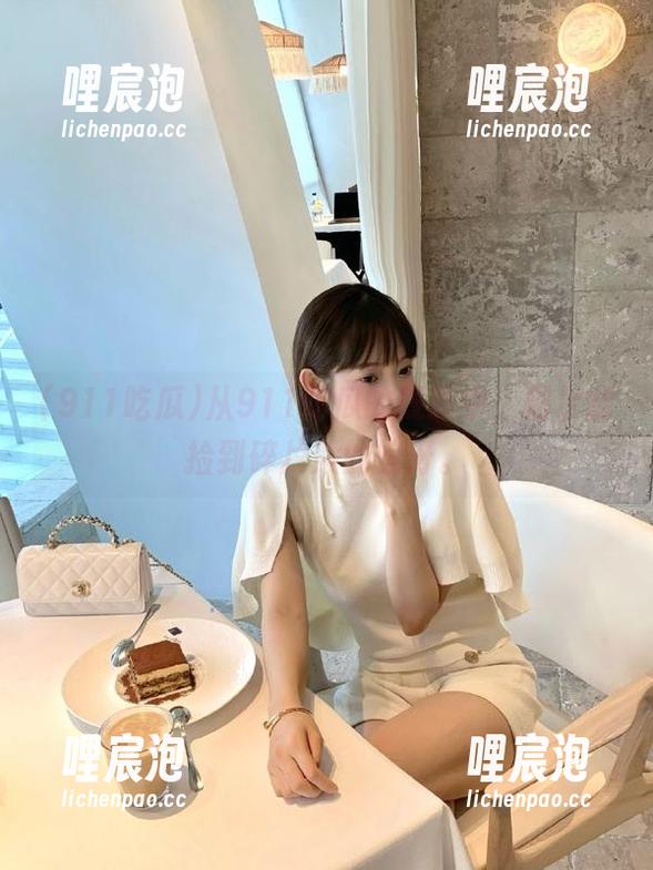 从911吃瓜的线路中，偶尔能捡到碎片般的惊讶。