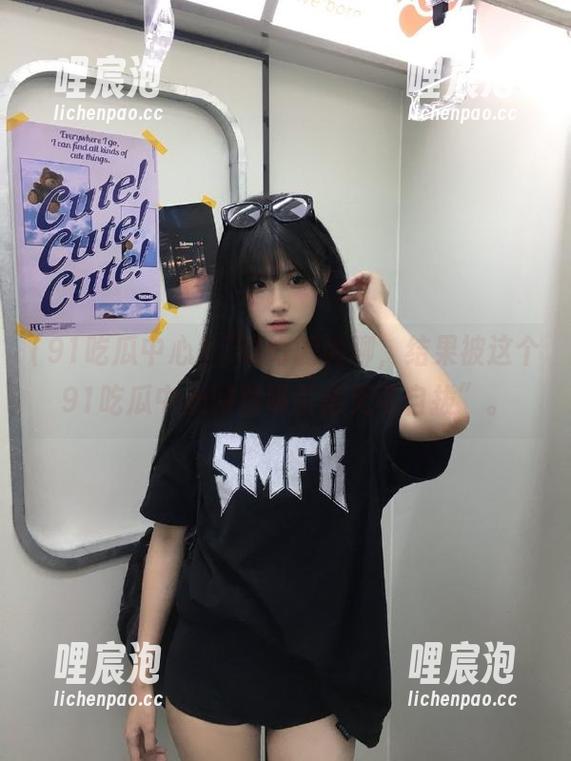 “说好的闲聊，结果被这个91吃瓜中心网页吸引得无可自拔”。