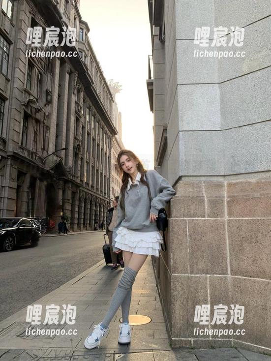 “fuli4.se”首页猛料齐聚，吃瓜它就像是一场隐秘的约会