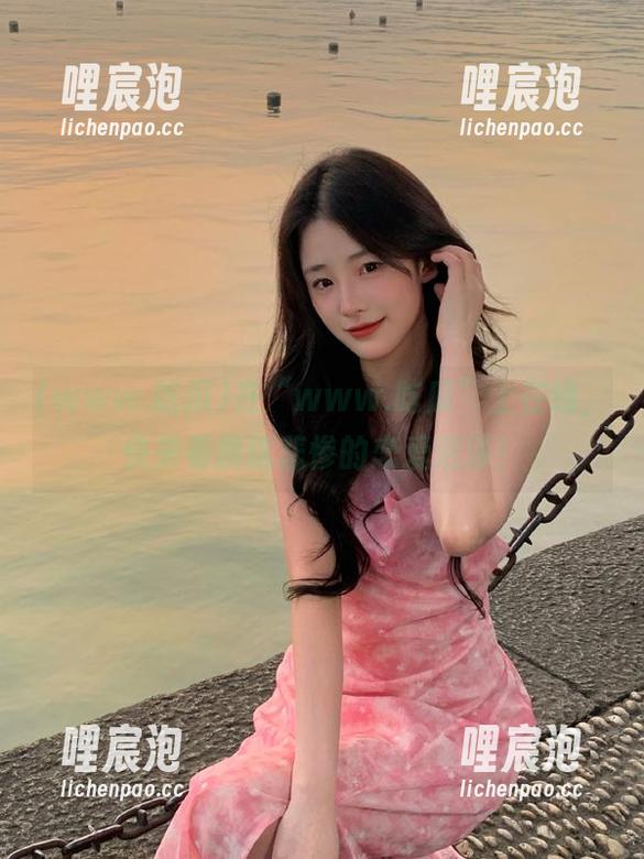 www.吃瓜 在“www.吃瓜”上在线,快来看我这悲惨的恋爱沼泽!