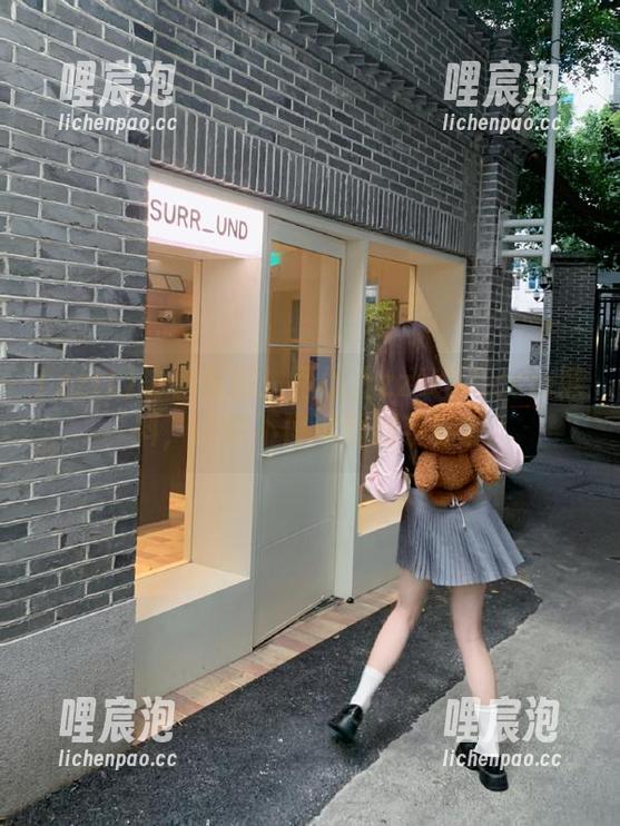 访客专属：网址上zztt87.ccm黑料，让你不停滚动到手酸！
