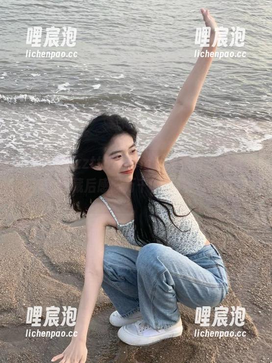 在zztt87.ccm上翻黑料，越看越上瘾，收藏后感慨万千，真让人捧心口气。