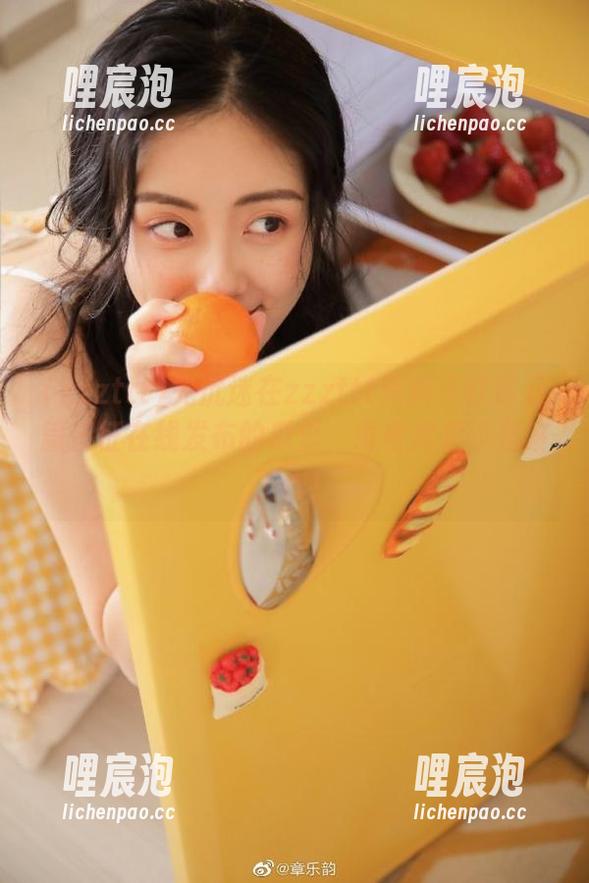 zzzttt 先沉迷在zzzttt黑料不打烊万篇长征在线发布的瓜里,再考虑是不是该工作!