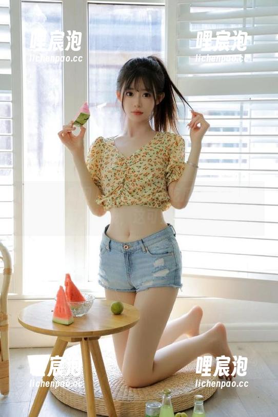 躲在“五一吃瓜网”的角落，看瓜不掉线，这可是专属地址哦