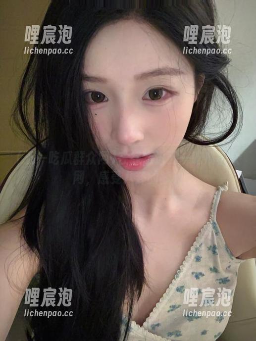 在线走进五一吃瓜群众网，感受八卦的脉动