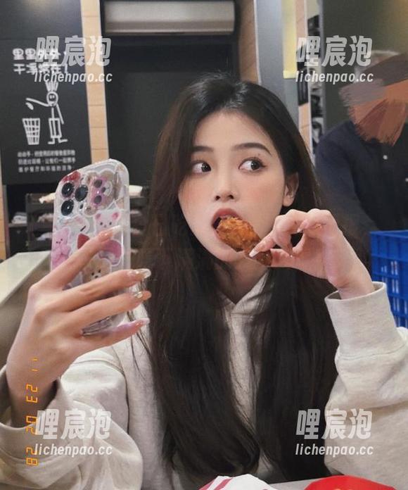 今日吃瓜ios每日大瓜播报，一口气吃下满满的八卦大餐！