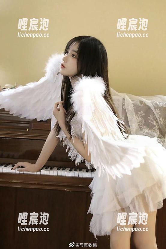 来吧，群里聊得热火朝天，入口处藏着的都是“吃瓜列表”的野生内幕！