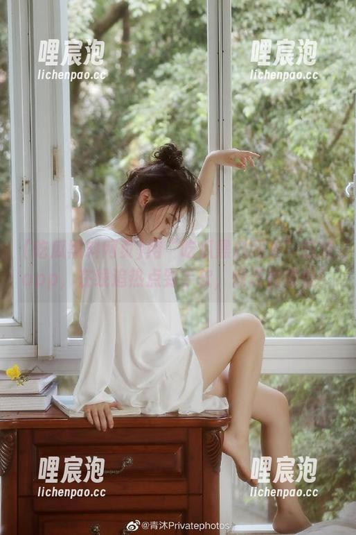 用“吃瓜黑料网页”这款app，在线追热点到手软，惊讶到变傻！