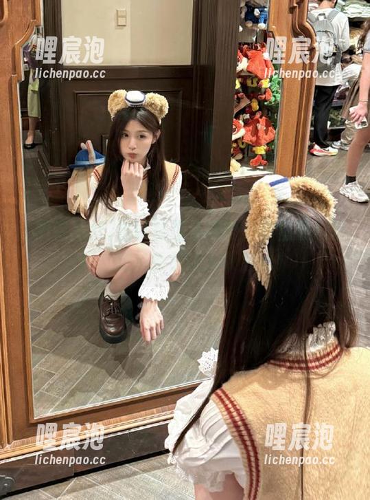 尝试过很多网址，明星黑料这个，貌似是最让人叹息的！