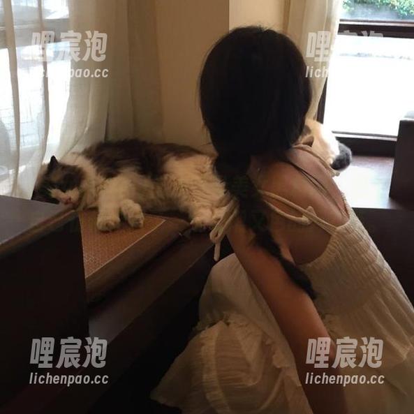 首次登录美女黑料网，感觉自己仿佛走进了一个又潮又色的万花筒。