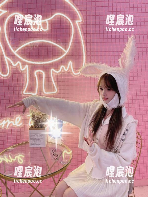 网页版不许放过，黑料不打烊苹果版你会选择哪个？