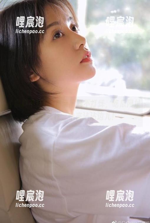 登录黑料不打烊，吃瓜网址上新花样，快来沾沾边儿！