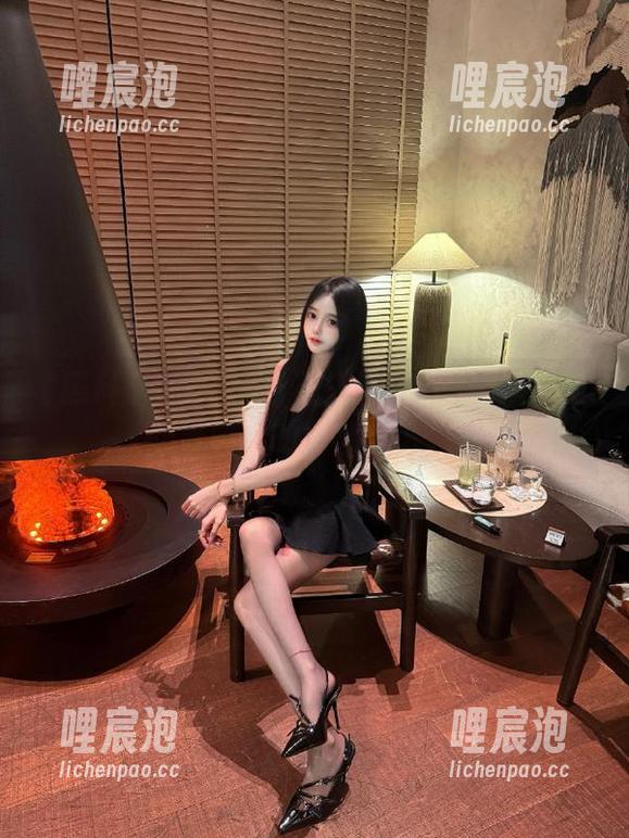 黑料不打烊155fun苹果版：热气腾腾的瓜，不怕烫手！