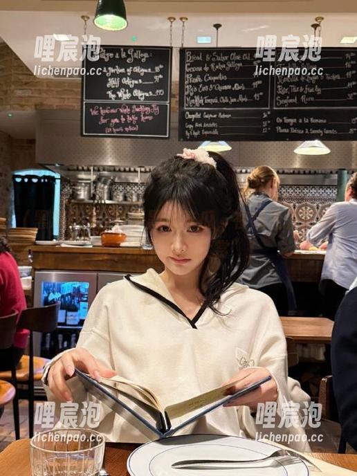 黑料吃瓜 登录黑料吃瓜,在线看各路神仙上演“丑闻大赏”!