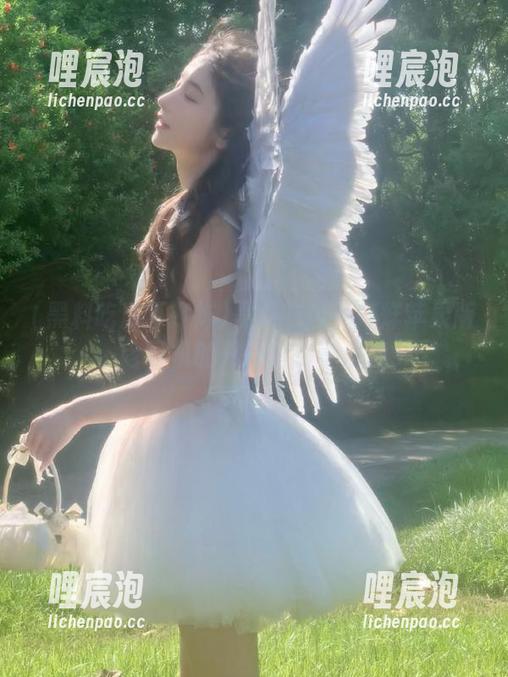 黑料吃瓜不打烊苹果版：老司机的八卦车轮不停转！