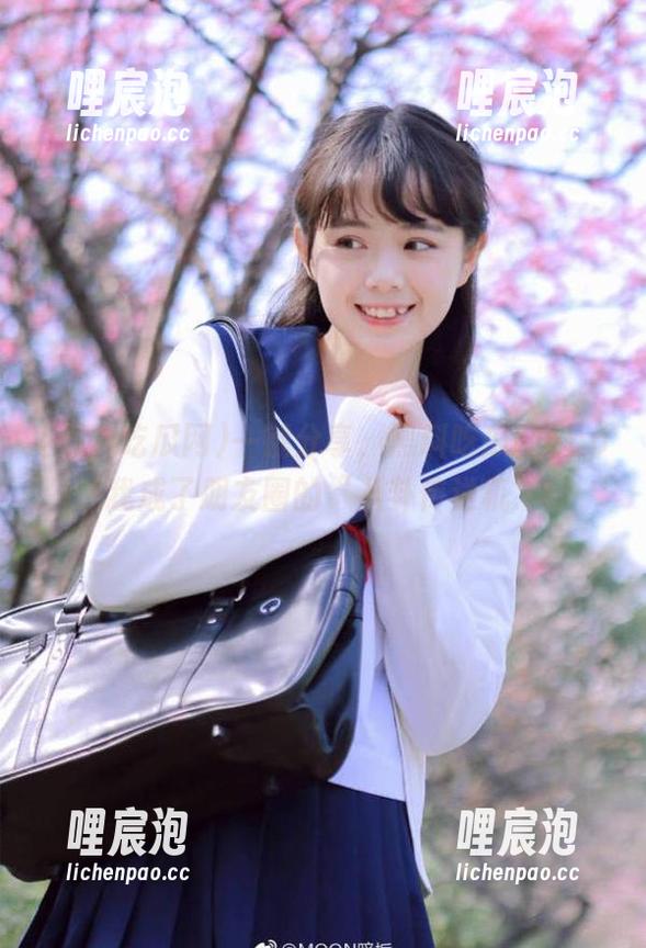 一键分享，黑料吃瓜网app让我成了朋友圈的“八卦传送机”！
