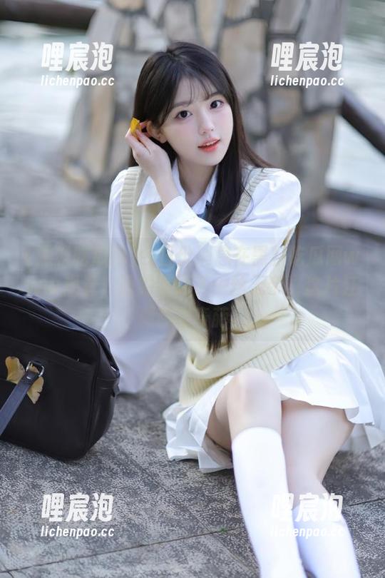 今日份消息在黑料吃瓜网www观看，隐约感到了一丝无奈，这片江湖越发奇葩。