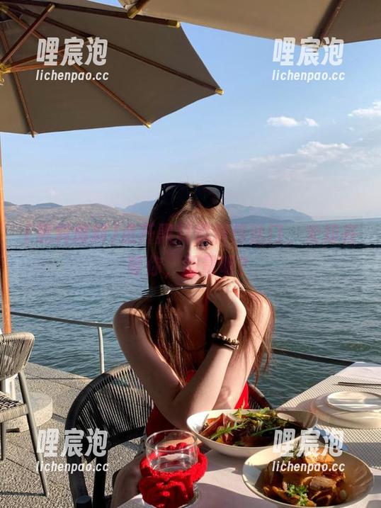 点开黑料爆料传送门，未知在等你，胆量呢？