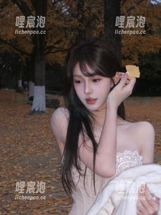 黑料社 哦?难道ios上也有黑料社?果然要好好下载研究一下呀!