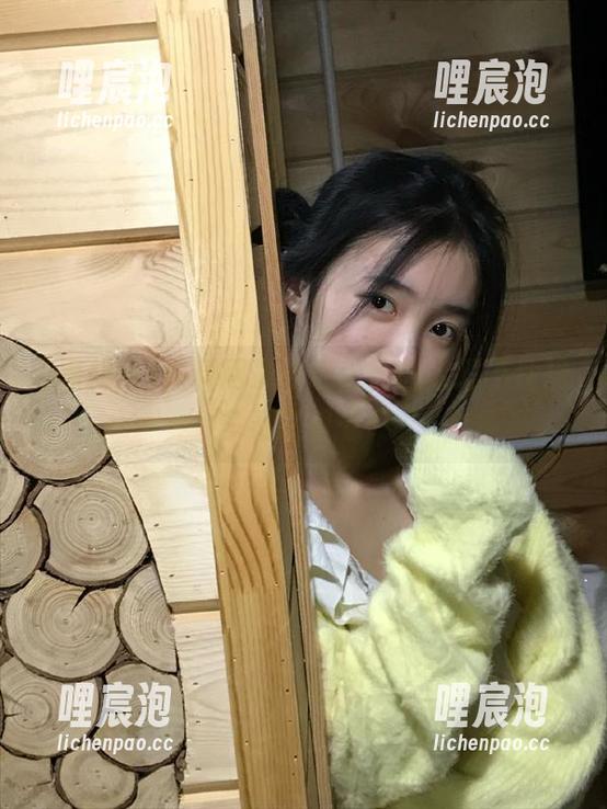 黑料网最新地址，让人忍不住想多看几眼……