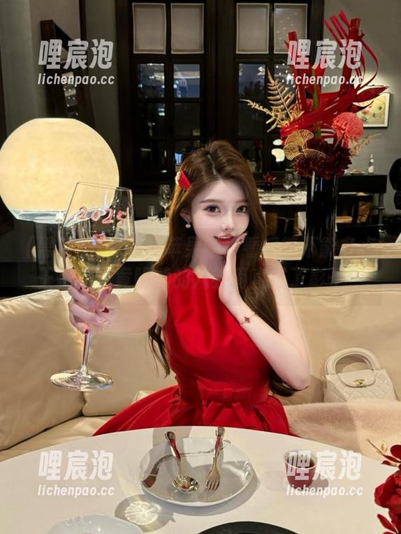 黑料网 黑料网苹果版:看瓜能不能多点干货,毕竟隔壁的八卦简直成了影子!